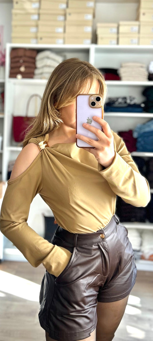 Top Cléa Camel