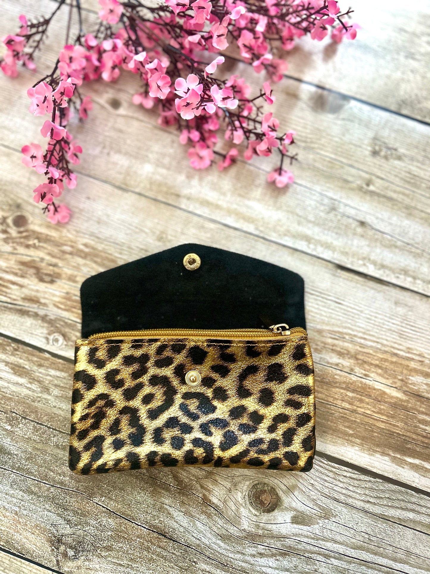 Porte-monnaie June Léopard Doré Noir (100% cuir)