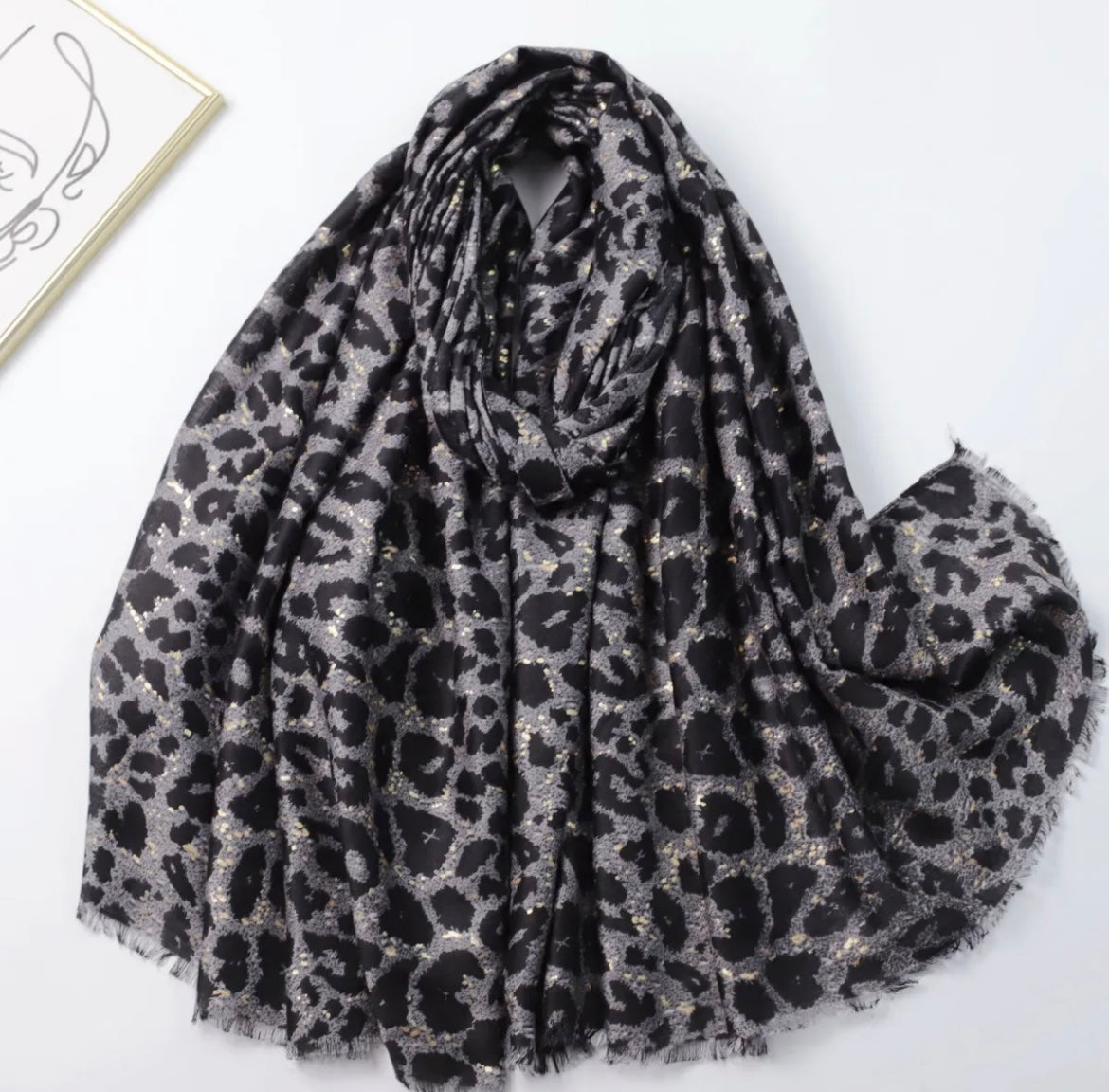 Foulard Léo Noir à Paillettes